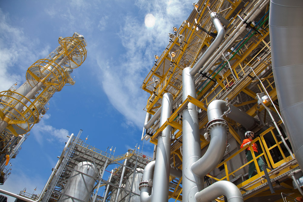 Photo of the Abreu e Lima refinery pipelines