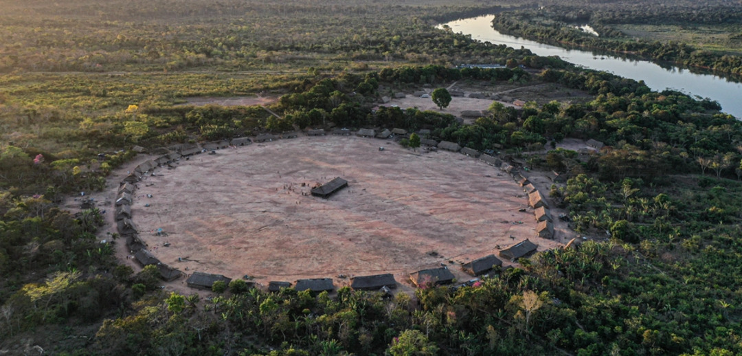 Vista aérea de aldeia Kayapó.