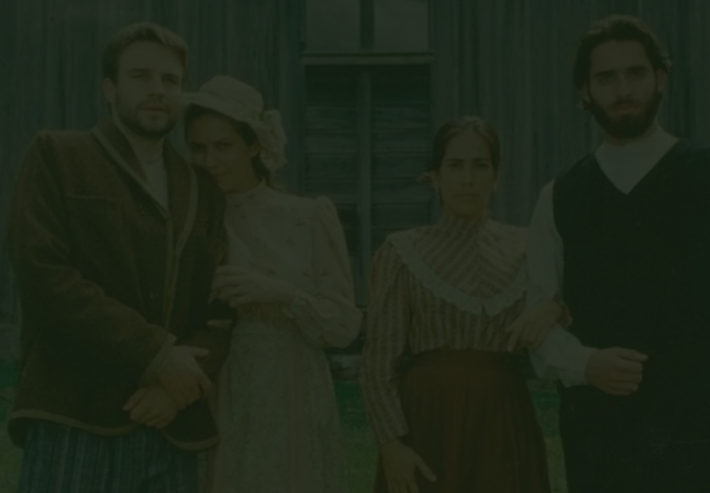 Os atores Bruno Campos, Patrícia Pillar, Glória Pires e Alexandre Paternost em cena do filme